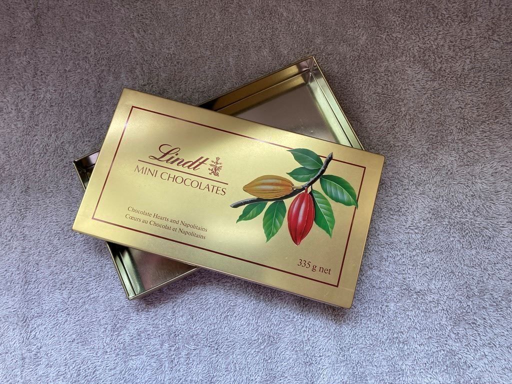 Altro in Decorazioni & Accessori: Lindt Blechschachtel – Nuovo (secondo la descrizione) da Wolfhausen venduto da uchuva26