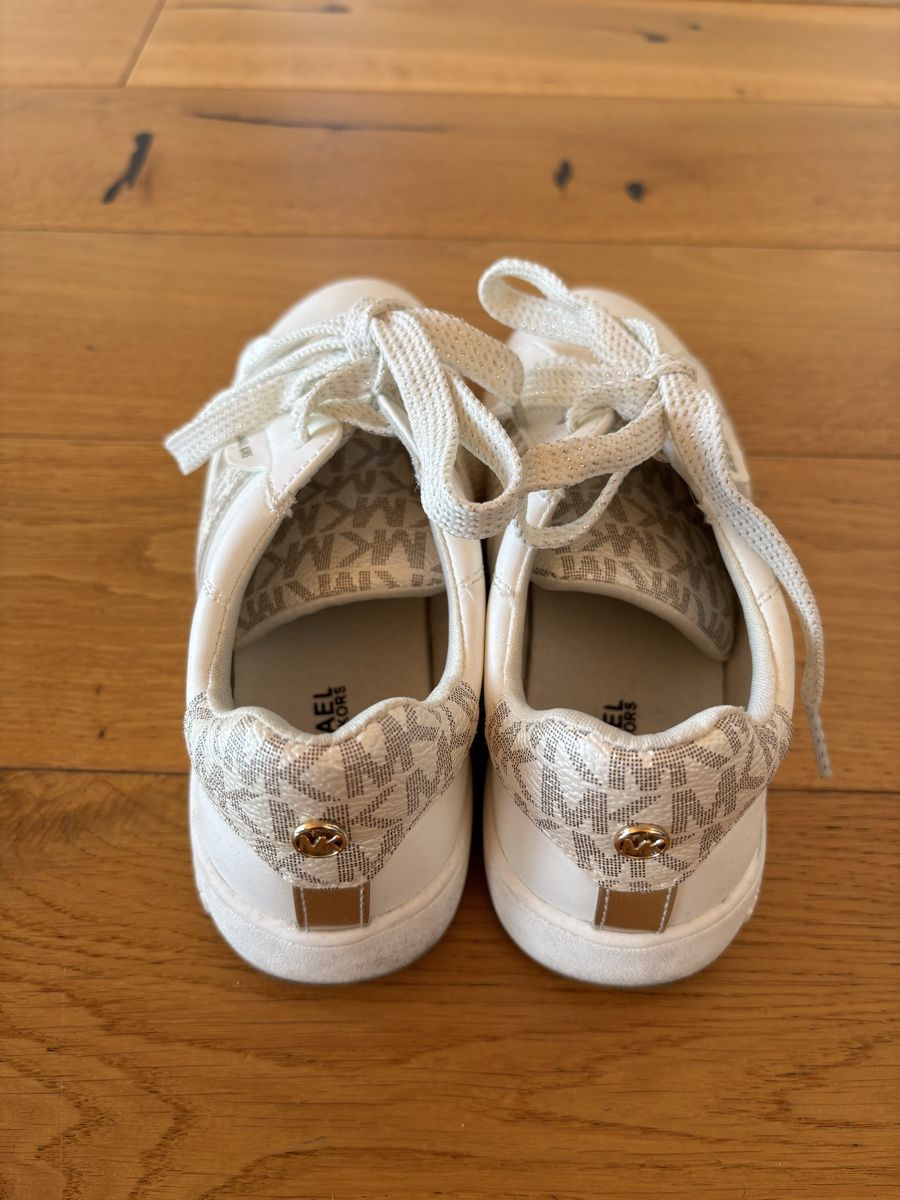 Michael Kors Scarpe per ragazze: Michael Kors Sneaker Weiss Gr. 33 – Usato da Estavayer-le-Lac venduto da constance-esta 3
