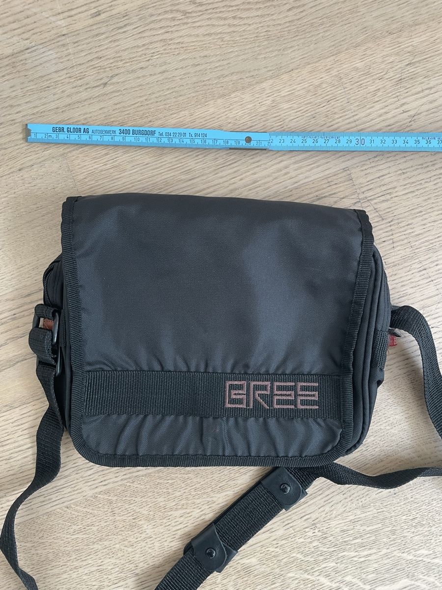 Bree Borse: BREE Umhängetasche aus Nylon – Usato da Wetzikon ZH venduto da phare 3