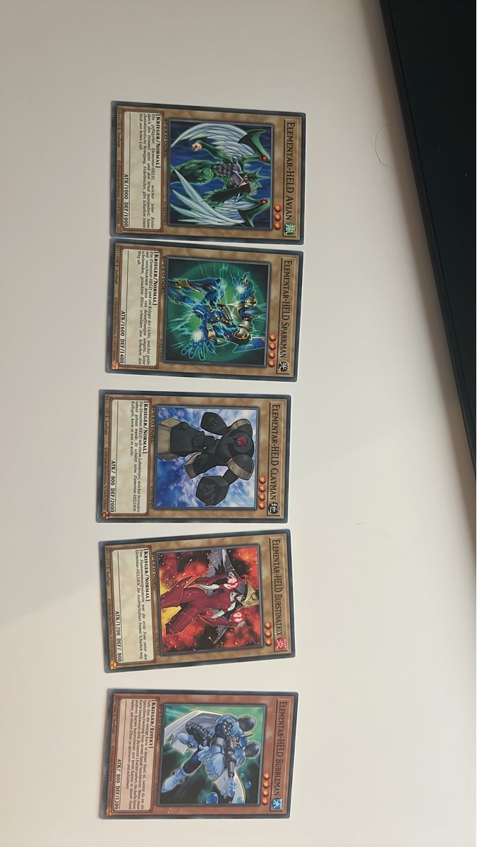 Yugioh Cartes à collectionner: Yu-Gi-Oh! Basic Elementarhelden Bundle – Neuf (Voir description) à Kaiseraugst par Baum_12