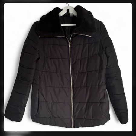 Black puffer jacket with fur collar #winterwear #outerwear