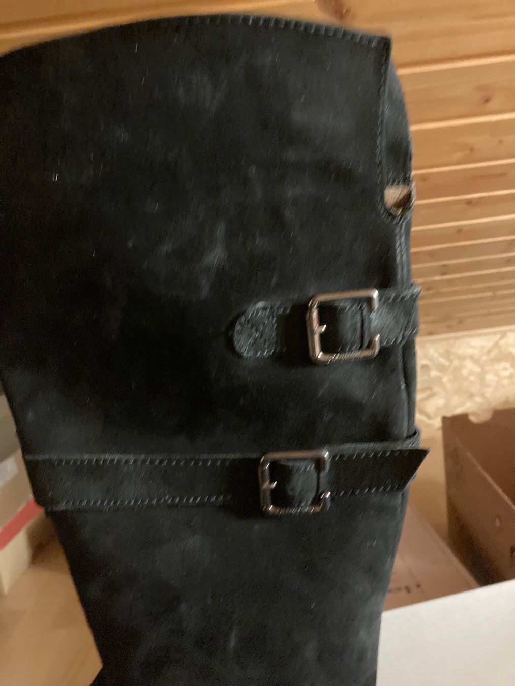 Scarpe da donna: Bottes hautes en daim/ 38 – Usato da Evionnaz venduto da roh_l5yz 2