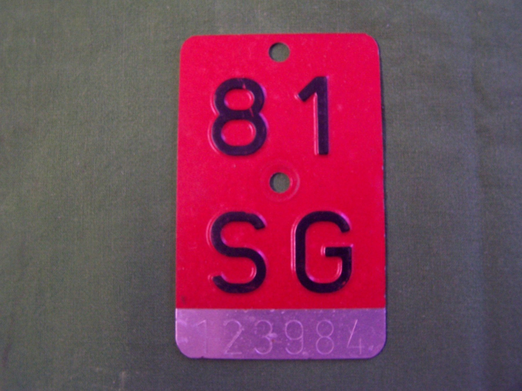 Insegne: Velonummer SG 81 (1981) – Usato da Lenggenwil venduto da swissbrooker