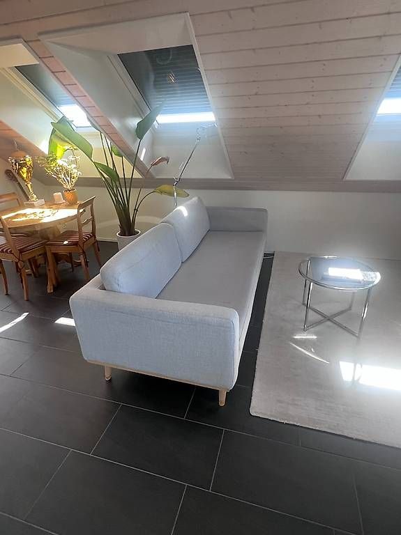 Sofacompany Sofas: Hellgraues 3er Sofa von Sofacompany – D'occasion à Zumikon par Luk130