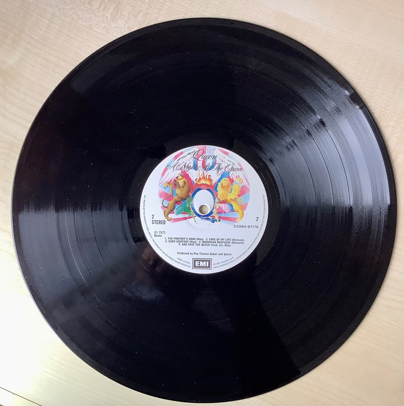 Schallplatten: Queen - A Night At The Opera - 1975 – Gebraucht aus Züberwangen von  7