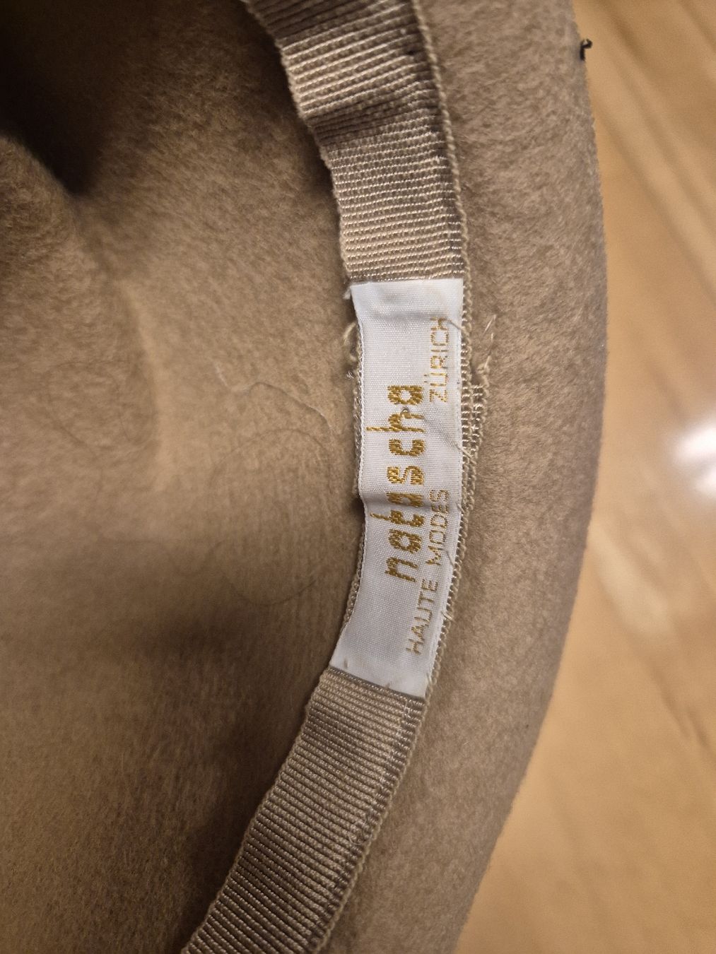 Sonstige Kleidung & Accessoires: 3 Hertbst/ Winterhüte – Gebraucht aus Vilters von Fleiflomi 2