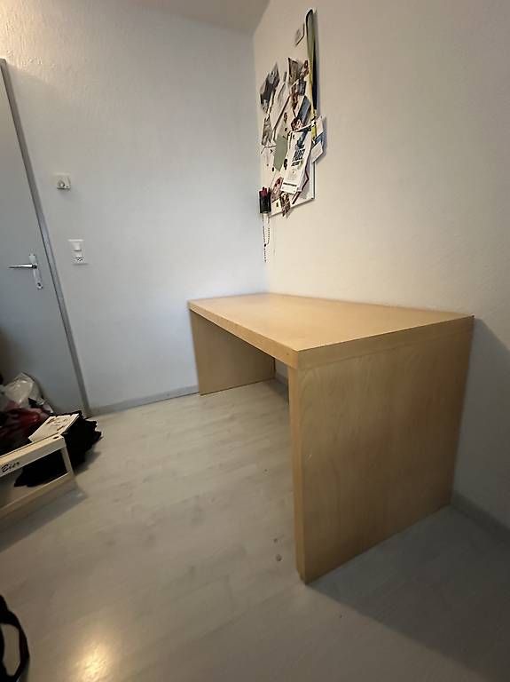 Scrivanie: Schreibtisch in Holzoptik – Usato da Olten venduto da sau_k75t 1