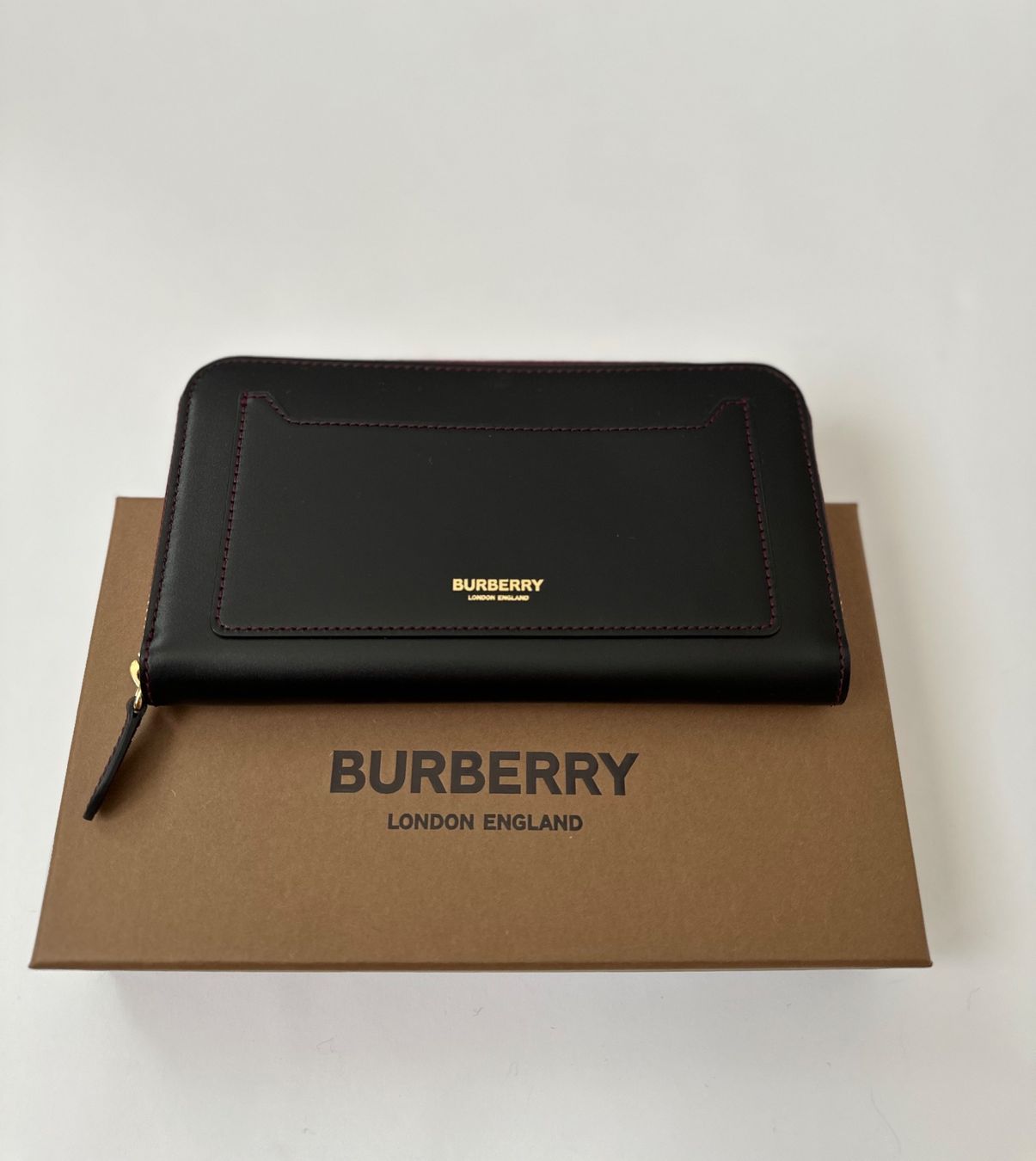 Burberry Portamonete: BURBERRY portafoglio – Nuovo e nell'imballaggio originale da Pregassona venduto da Reluxuryspace 1
