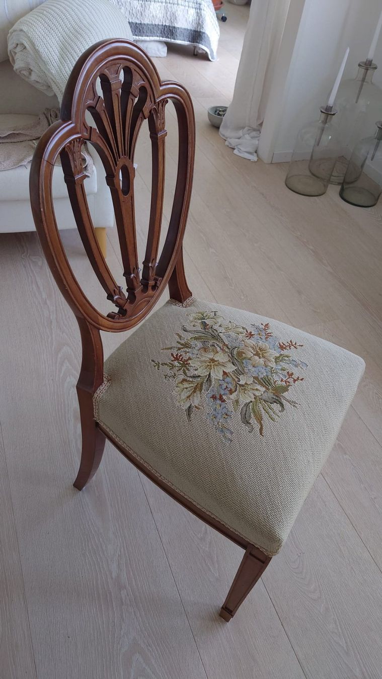 Sedie: Antiker Jugendstil Stuhl mit Stick Sitzfläche – Usato da Neuhausen venduto da MonoCeros 1
