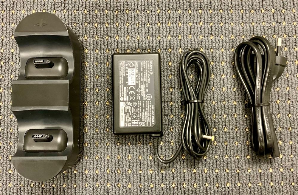 Sony original Ladestation für Playstation 4 (PS4) Controller Kaufen