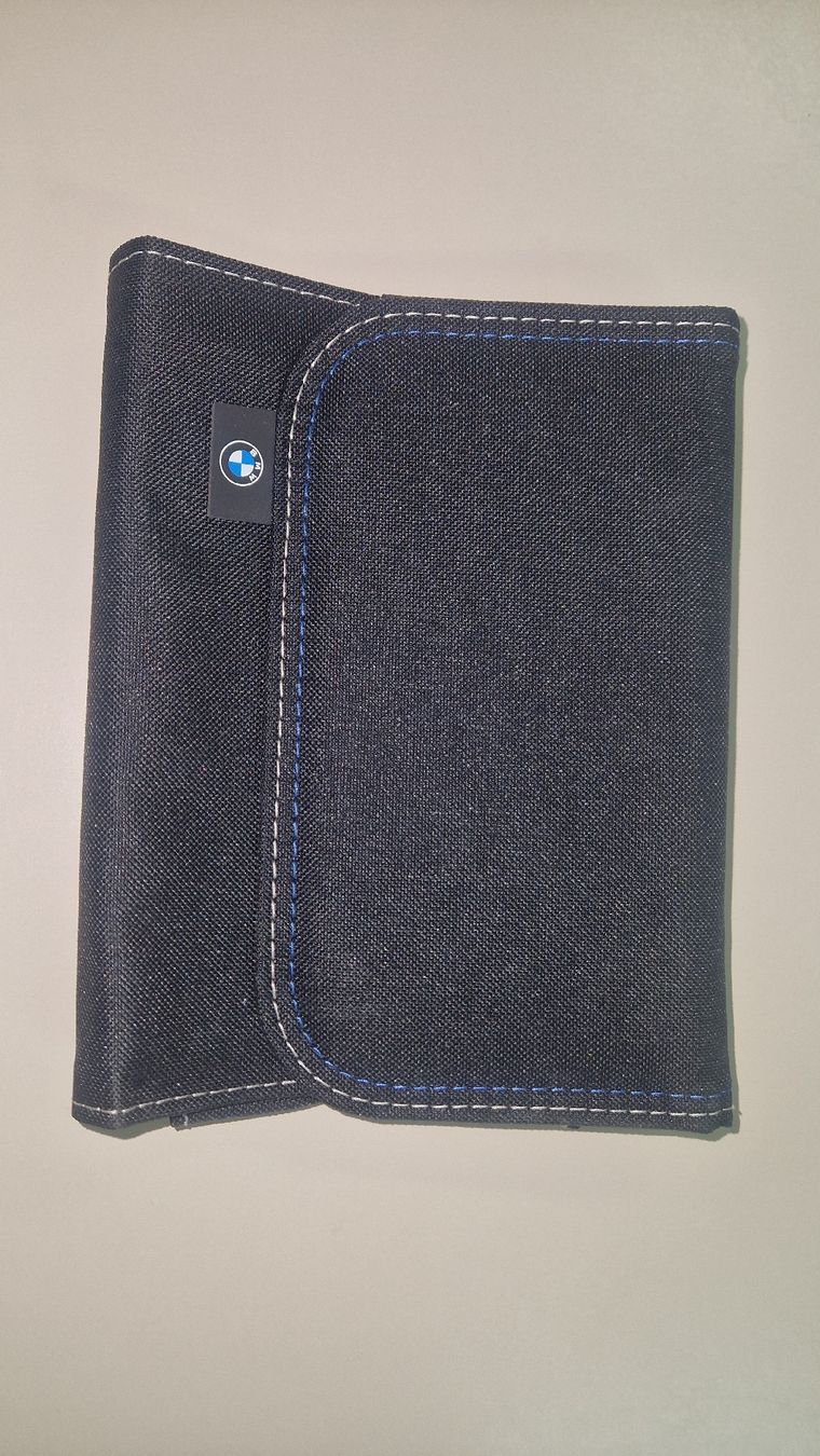 Sonstige Kleidung & Accessoires: BMW Borddokumenten Mappe, schwarz, Stoff – Gebraucht aus Brig von Sonne11