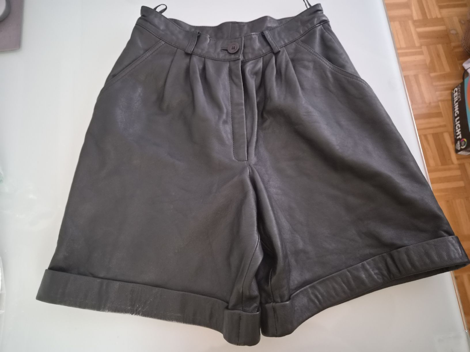 Hosen: Echtledershorts Gr. 40 – Gebraucht aus Frenkendorf von Moon111