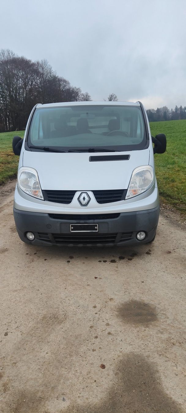 Renault Veicoli commerciali: Renault Trafic dCi115 - 2.0 Diesel – Usato da Neukirch an der Thur venduto da globi8385