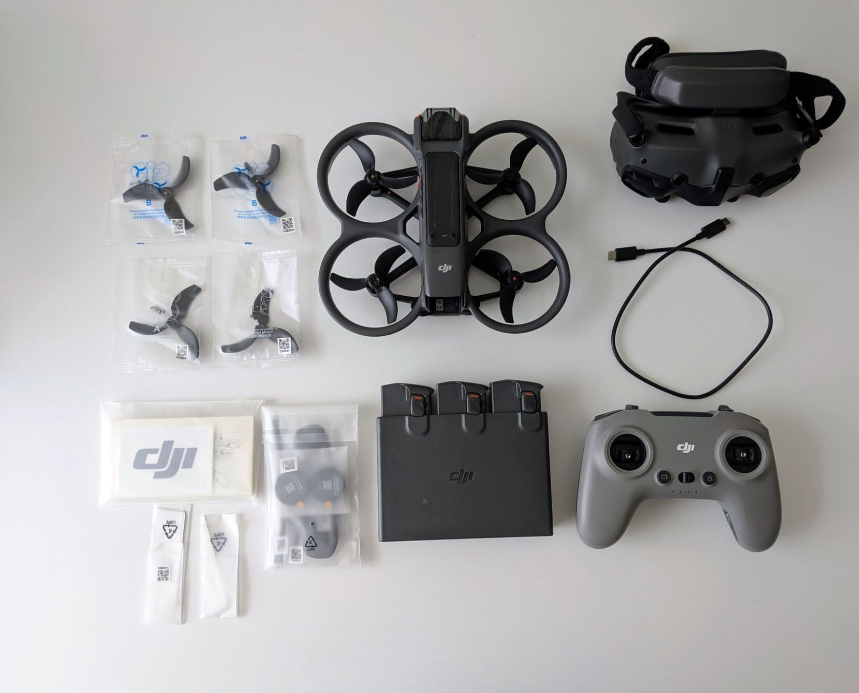 DJI RC Modellbau: DJI Avata 2 Fly More Combo (Three Batteries) & RC 3 – Gebraucht aus St. Gallen von Patrikair