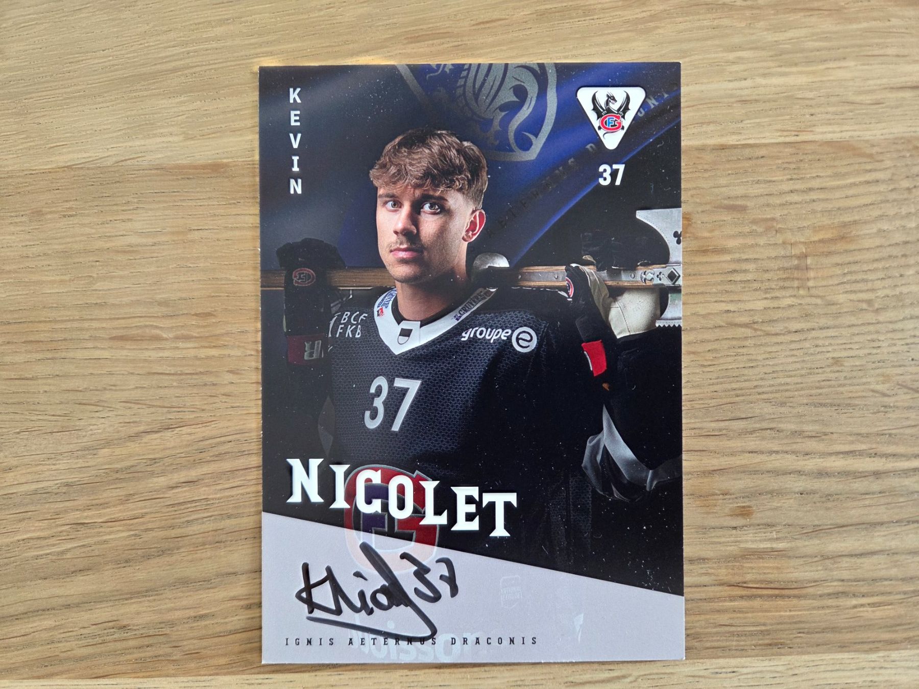 Autografi: Kevin Nicolet #37 Gottéron – Nuovo (secondo la descrizione) da Villars-sur-Glane venduto da Bolinot