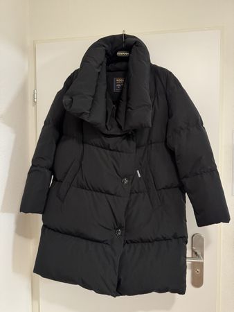 Woolrich Daunenmantel Damen Gr. M schwarz