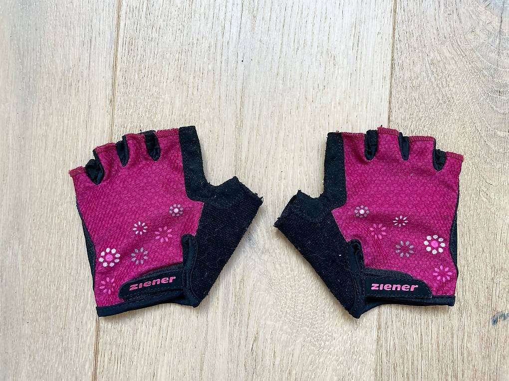 Guanti: VELOHANDSCHUHE KINDER M  – Usato da Mönchaltorf venduto da rokafauc