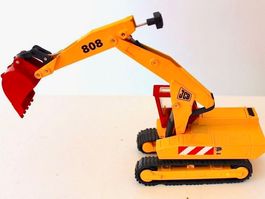 SUPER GELEGENHEIT MATCHBOX RAUPENBAGGER JCP 808 1:50