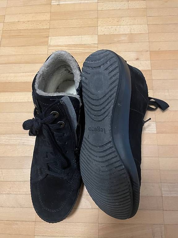 Scarpe da uomo: Winterschuhe Grösse 40 Legoro – Usato da Binningen venduto da SimoneMinimalism