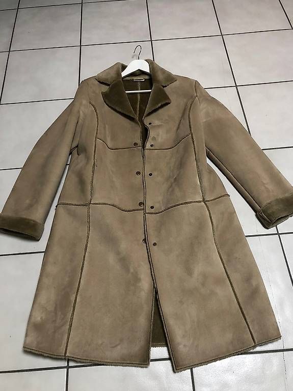 Cappotti: Vendo mantello  – Usato da Losone venduto da car_2cl8 1