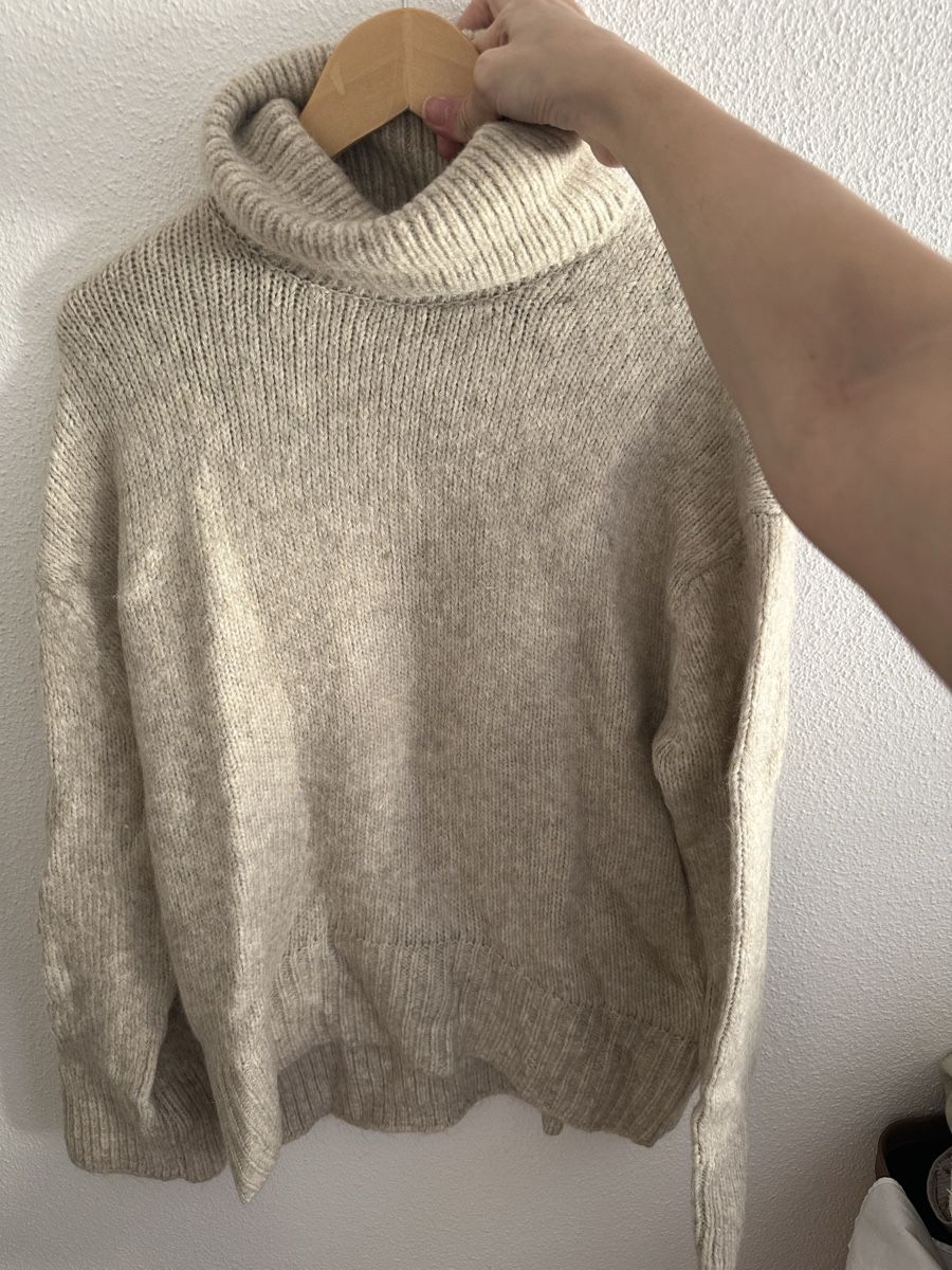 H&M Pullover & Sweatshirts: H&M pullover – Neu (gemäss Beschreibung) aus Biglen von goz_h8dv