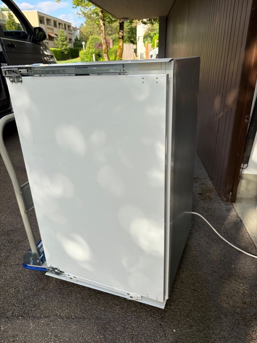 Frigoriferi: Electrolux Einbaukühlschrank IK 155 12 LI – Nuovo (secondo la descrizione) da Effretikon venduto da MilosS 2