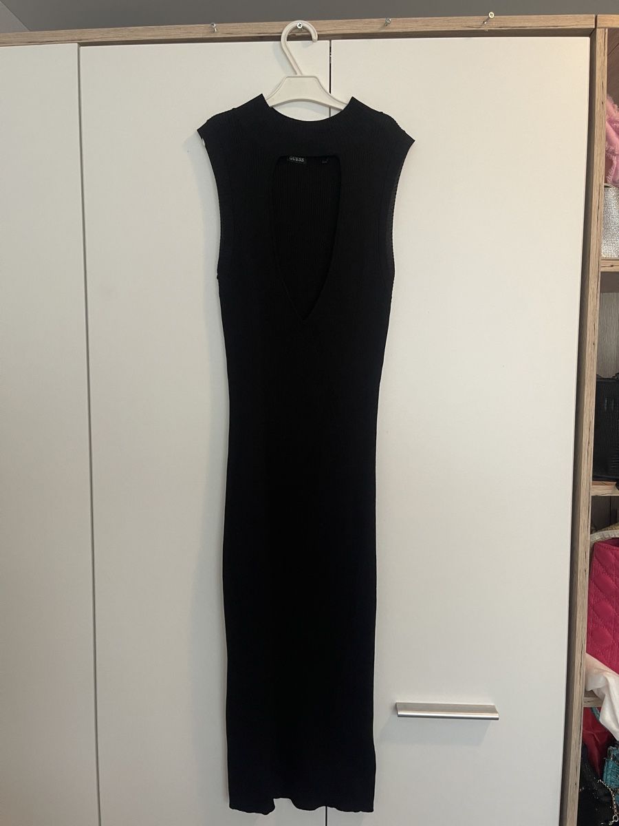 Guess Vestiti: Guess Kleid Damen – Nuovo (secondo la descrizione) da Uzwil venduto da noe_9f9c 4