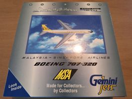 Malaysia Singapore Airlines Boeing 707-320 1:400