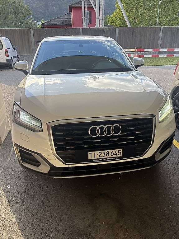 Automobili: Vendo Audi Q2 – Usato da Bellinzona venduto da Francesco.renda