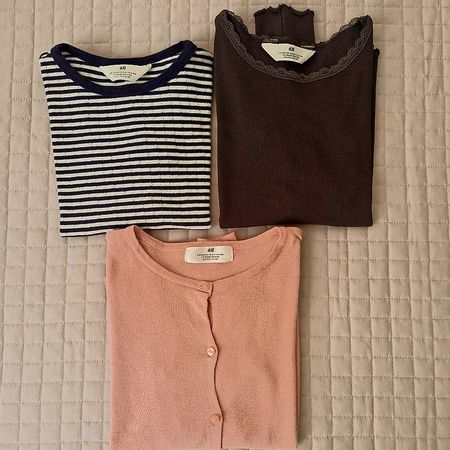 Kleiderpaket T-Shirts Oberteile 134/140