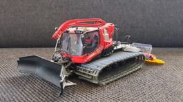 Pistenbully 600 Modellfahrzeug rot