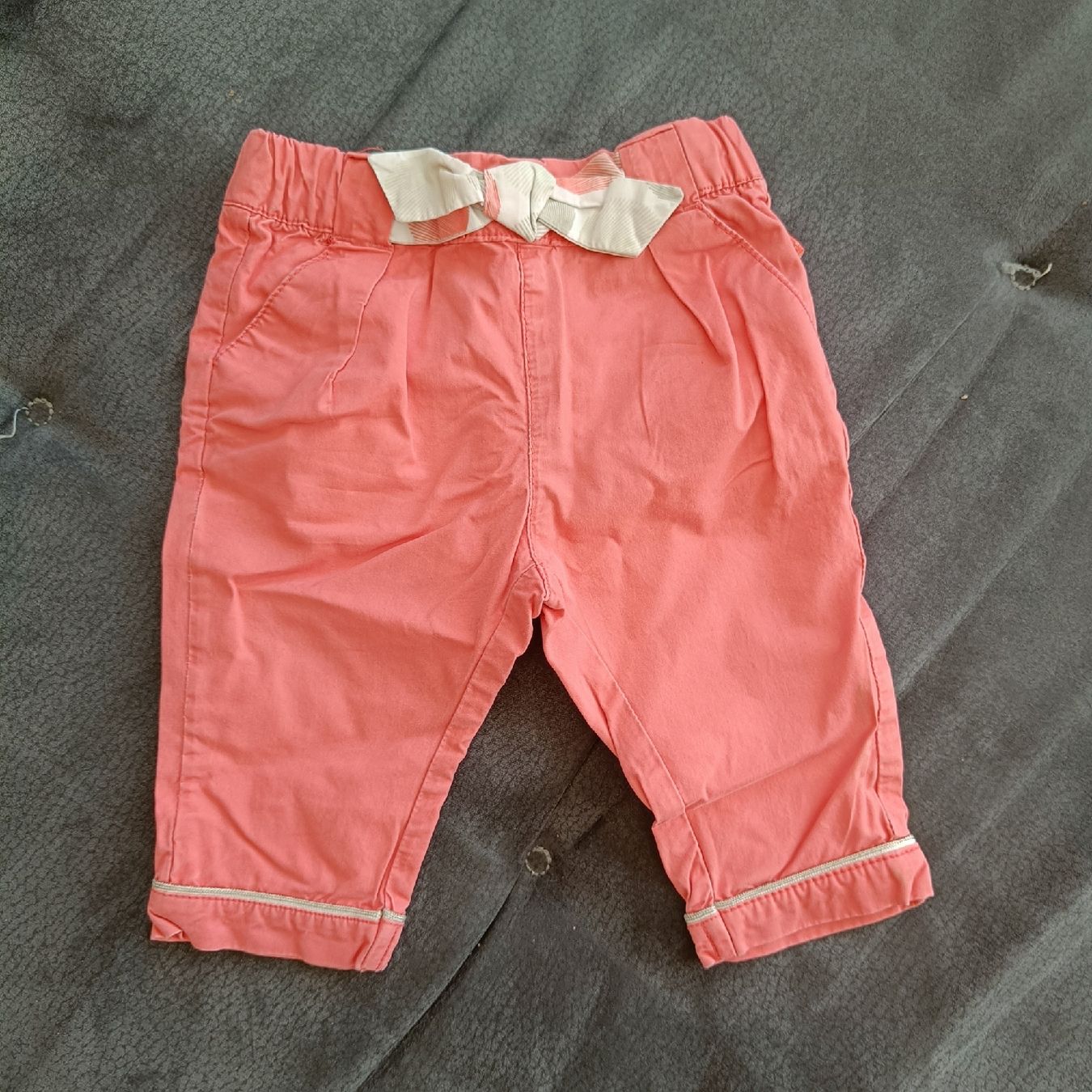 Pantalons: Hose Grösse 68 – D'occasion à Jaberg par urig17.