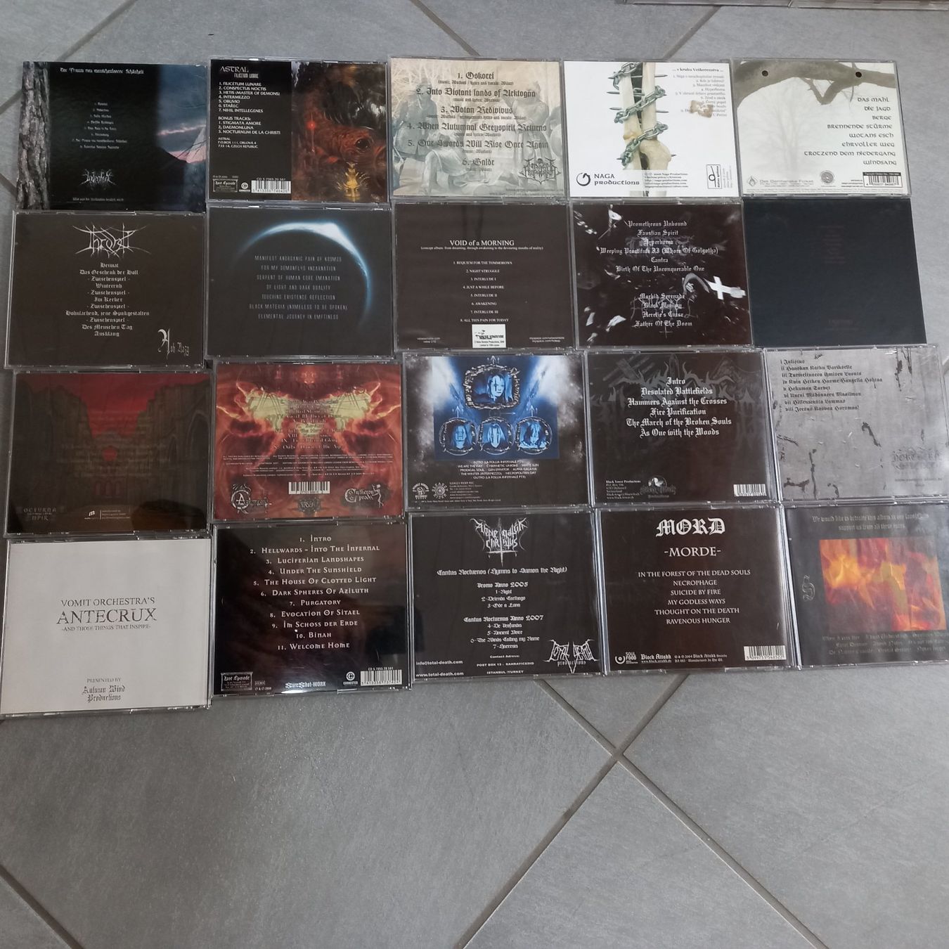 CD: 20 black metal cd – Usato da St-Cergue venduto da VeganWarrior 3