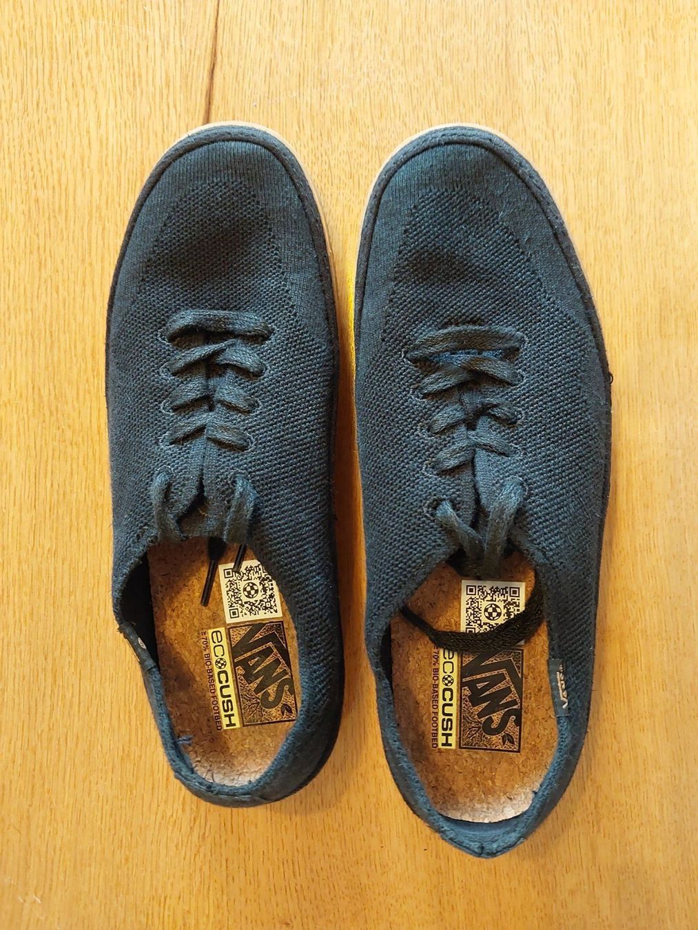 Vans Scarpe da uomo: Vans Circle Vee Knit Sneaker – Usato da Zäziwil venduto da Lesny3 1
