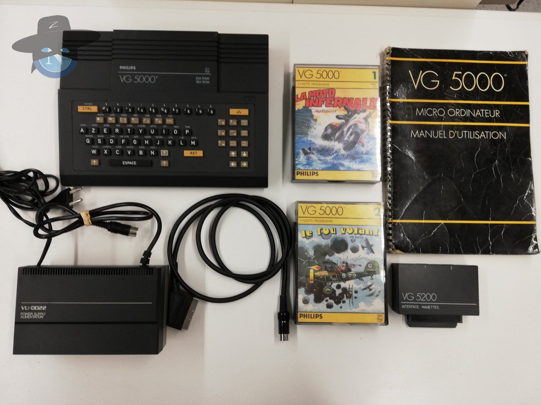 Philips PC: Philips VG 5000 Homecomputer + Interface Manettes + 2 Games – Usato da St. Gallen venduto da zorro_dc