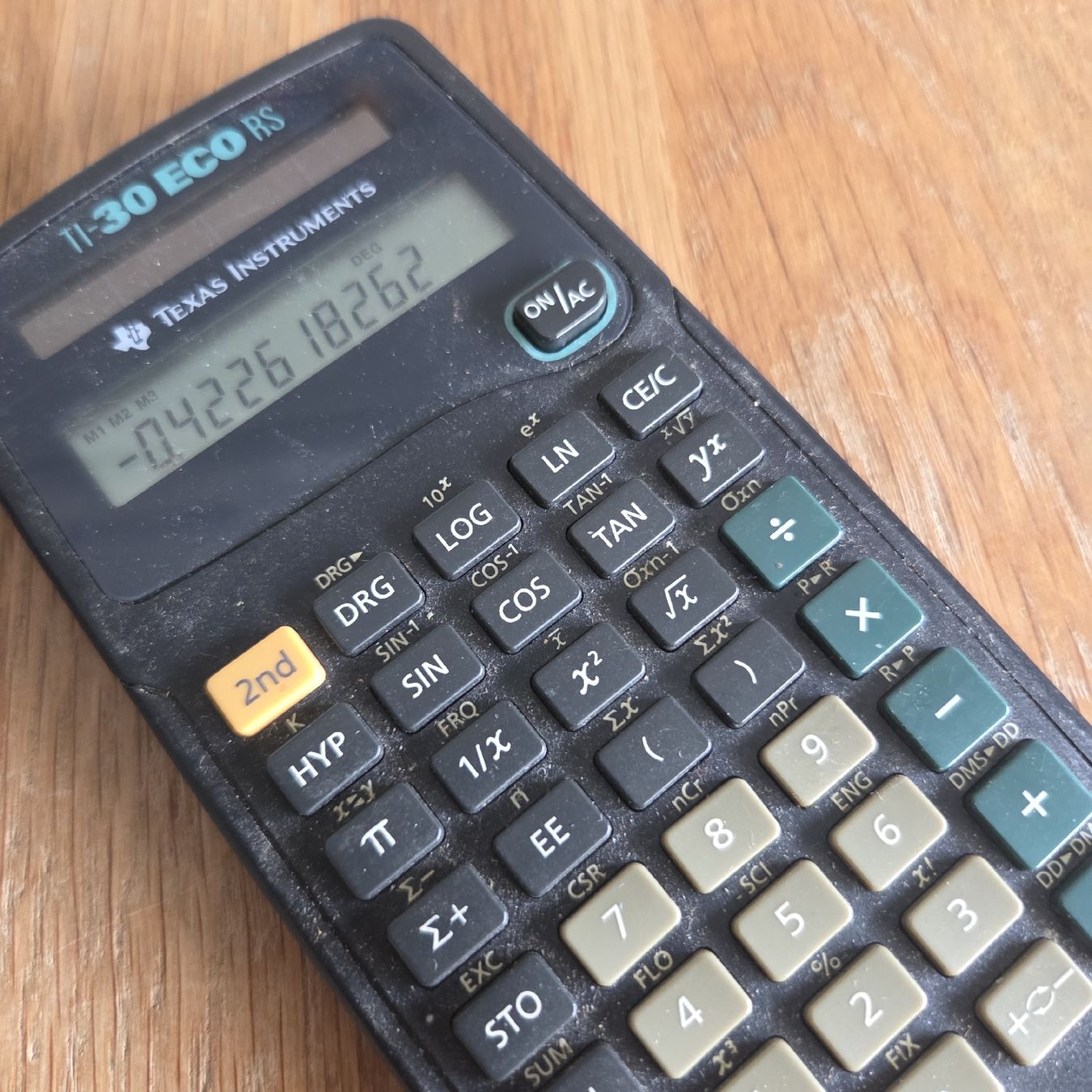 Texas Instruments Taschenrechner: Taschenrechner Texas Instruments TI-30 ECO RS – Gebraucht aus Stans von Ducati16 3