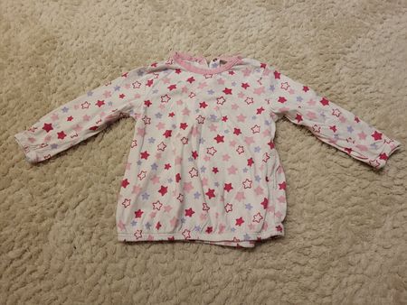 Süsses Baby Langarmshirt mit Sternen, Grösse 74