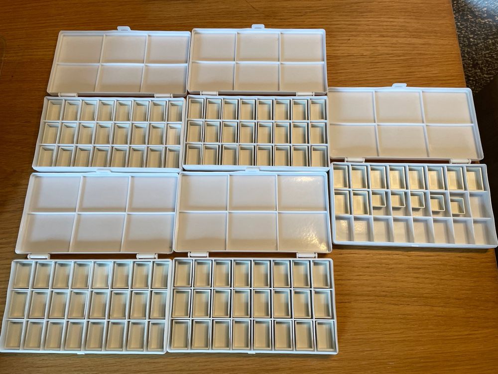 Arteza Leerer Aquarellkasten 48 Näpfchen - Blechdose Für Aquarell, Acryl & Ölfarben