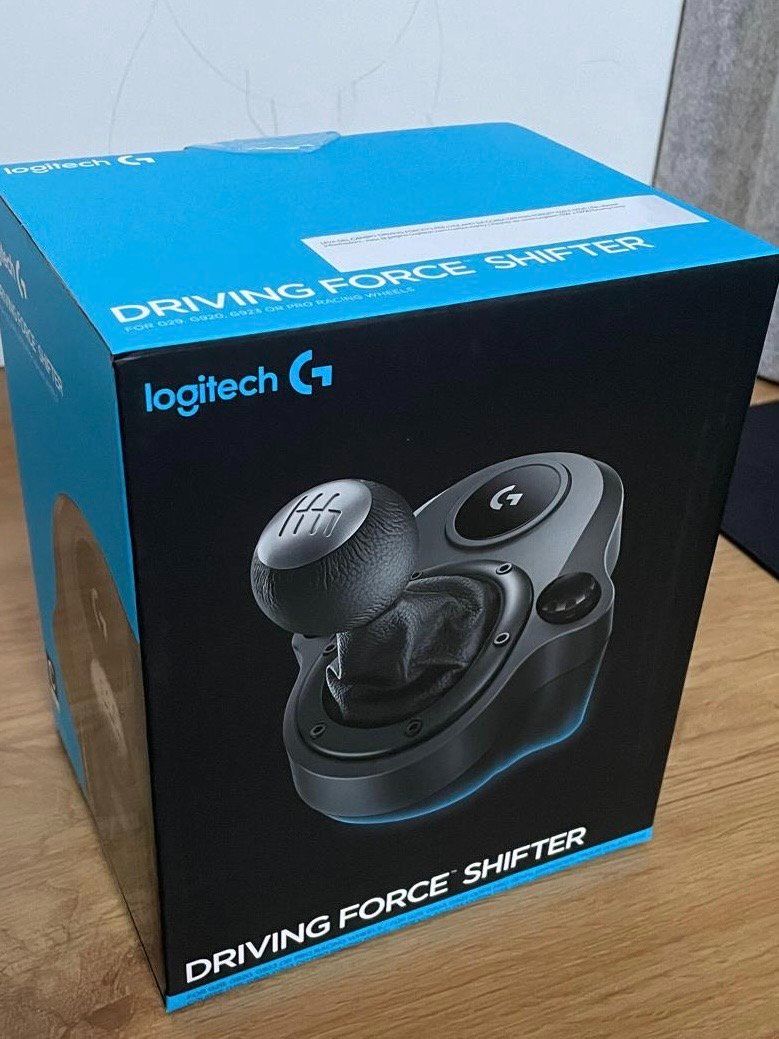 Logitech Manettes: LOGITECH G923 True Force Lenkrad, Pedale, Schalthebel – D'occasion à Ehrendingen par Bretzelchen 4