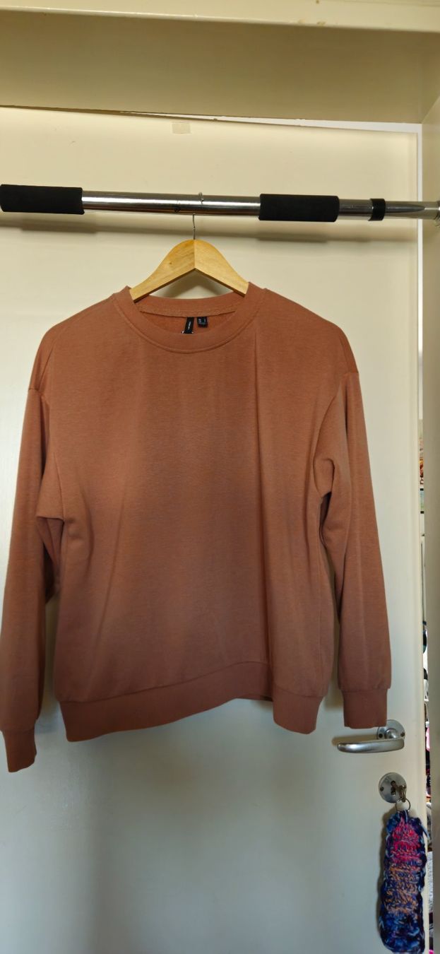 Maglioni & Felpe: Veromoda Pullover, Grösse L, Rostbraun - Herbst-Look! – Usato da Basel venduto da NikaV13