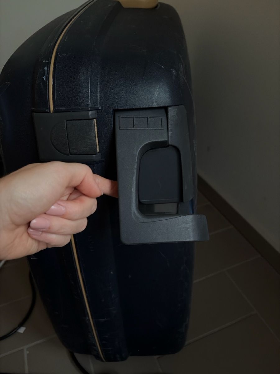 Valises de voyage: Large suitcase  – D'occasion à Schlieren par mor_7tc6 2