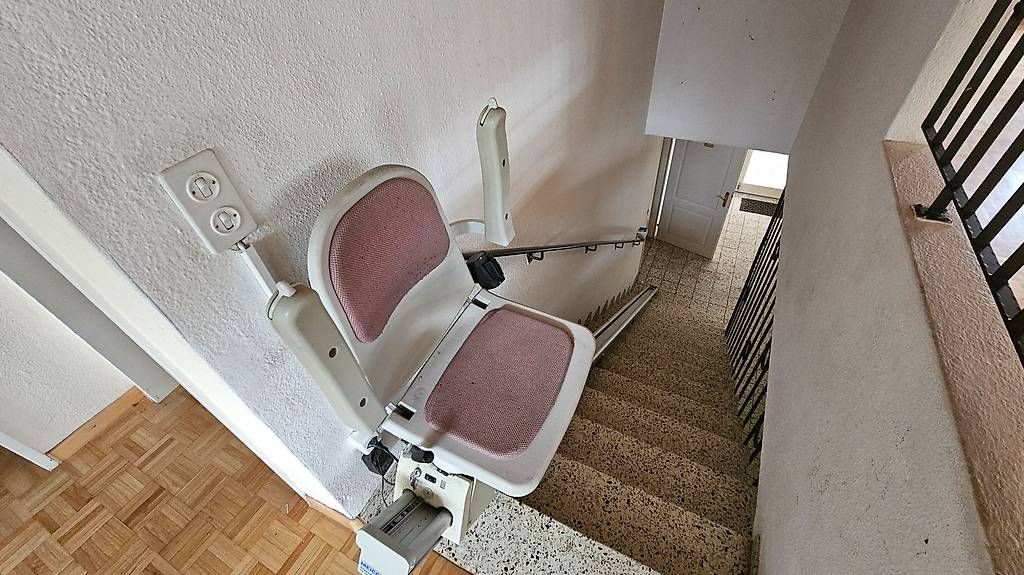 Scale: Treppenlift – Usato da Schaan venduto da xenon2790