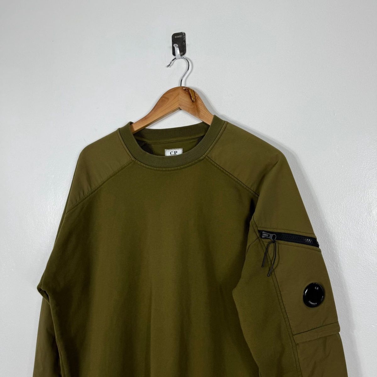 CP Company Maglioni & Felpe: Sweat C.P. Company Lens Vert Olive Kaki Taille XL #40 – Nuovo (secondo la descrizione) da Hauterive NE venduto da Leo_o 1