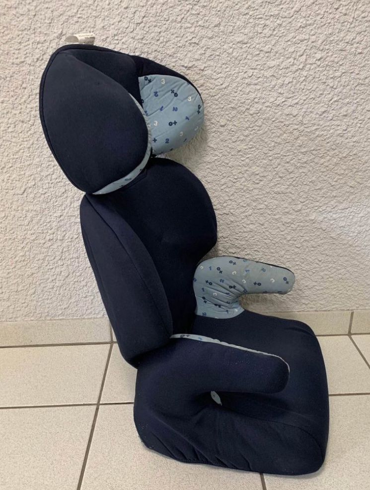 Auto-Kindersitze: Siège réhausseur pour enfant – Gebraucht aus Renens VD von AS2COEUR 2