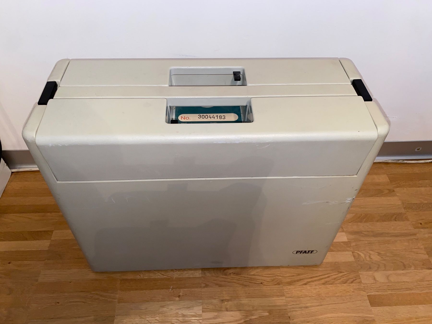 Pfaff Macchine da cucire: Pfaff 1222 Nähmaschine – Difettoso da Rotkreuz venduto da mia_dc2r 4