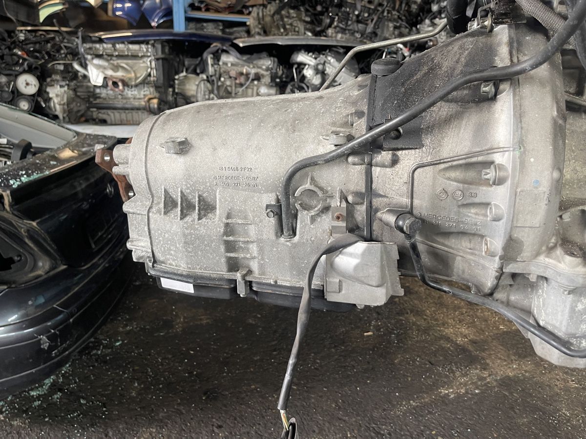 Mercedes-Benz Tutti pezzi di ricambio auto: MERCEDES  Automat  Getriebe – Usato da Udligenswil venduto da Sch2s 1