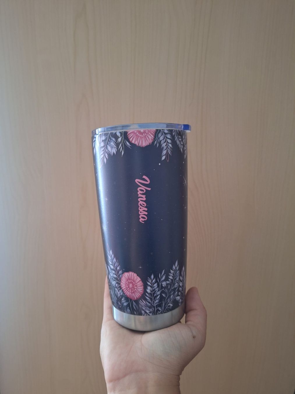 Tasses: Becher personalisiert Vanessa – Neuf (Voir description) à Ruswil par ben_y6gj 1
