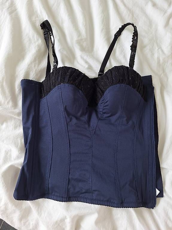 Autres dessous: Corsage – D'occasion à Zürich par free1962