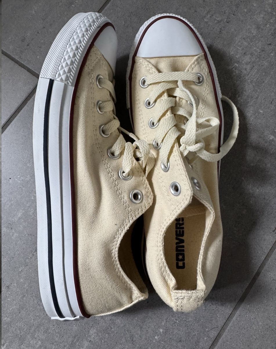 Converse Scarpe da uomo: Gelbe Converse – Nuovo (secondo la descrizione) da Bülach venduto da jes_s6yg
