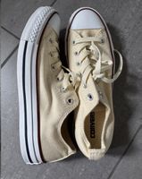 Gelbe Converse